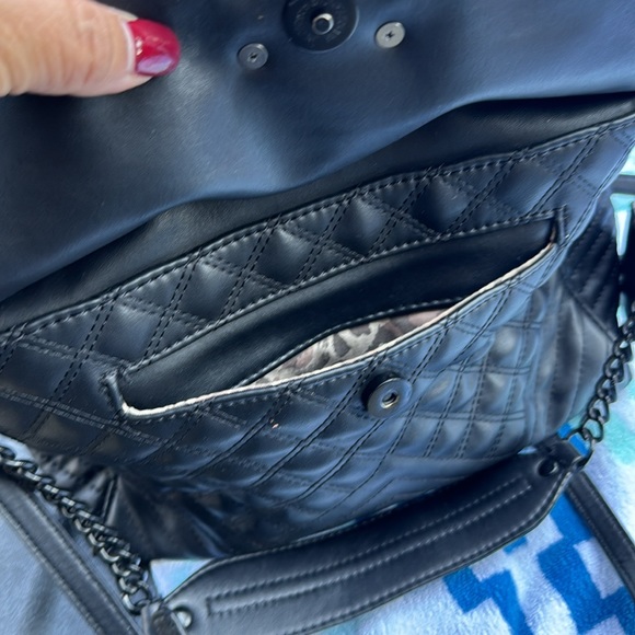 guess handbag black - Picture 7 of 12